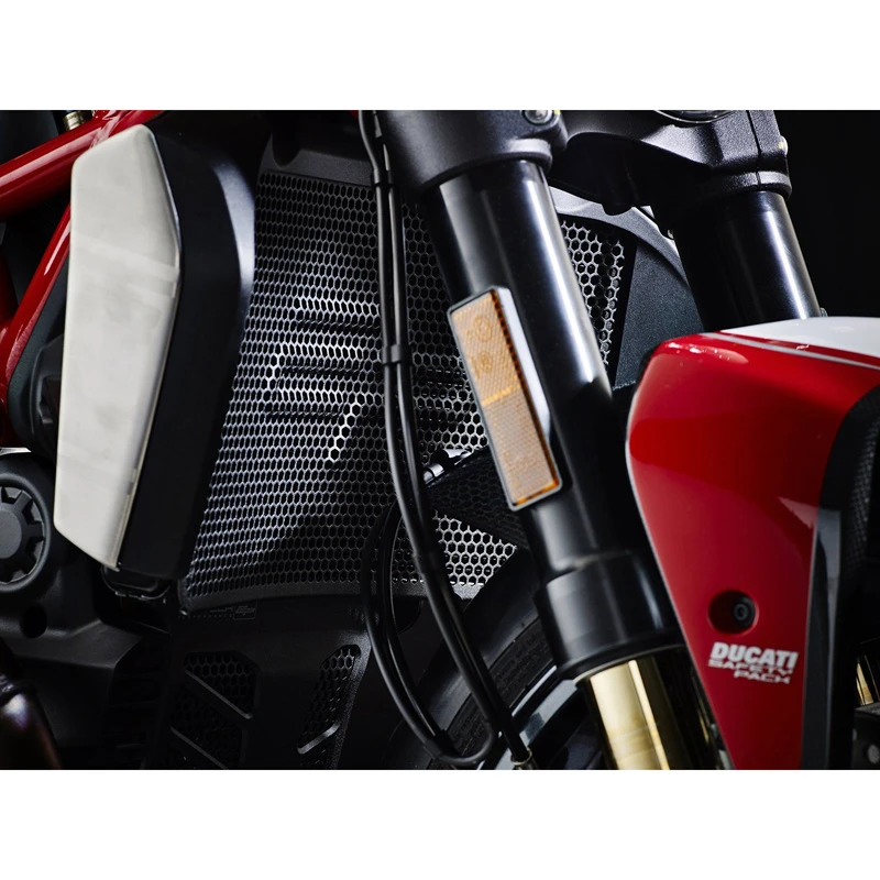 Evotech PRN011674-011684 Radiator Guard Set For Ducati Monster R1200/R/S (2013-) - Image 4